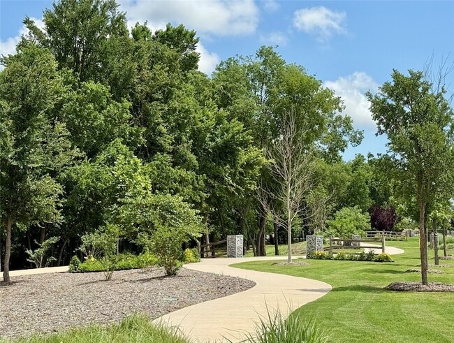 Building Photo - 1620 Mcdougall Crk