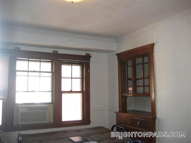 Building Photo - 9 Radnor Rd