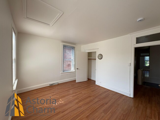 Building Photo - Rent Offers Accepted!