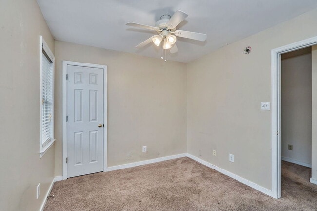 Building Photo - 11430 Wiltstaff Dr