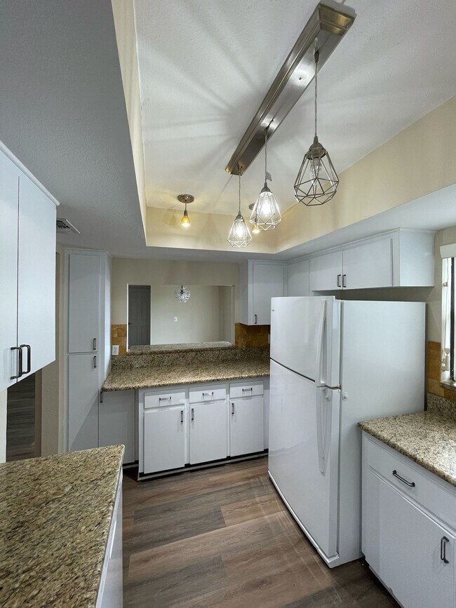 Building Photo - 2497 Heron Terrace