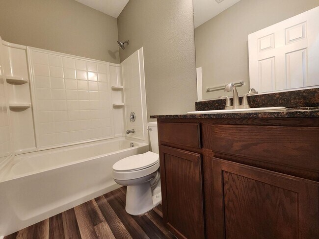 Building Photo - Beautiful Single Story 3 Bedroom close to Cadence