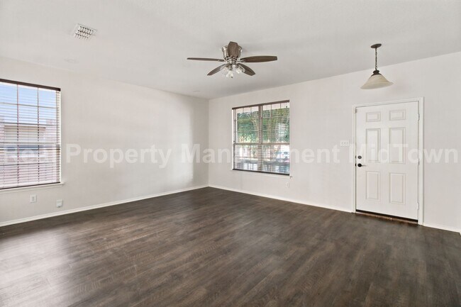 Building Photo - 12620 Summerwood Dr