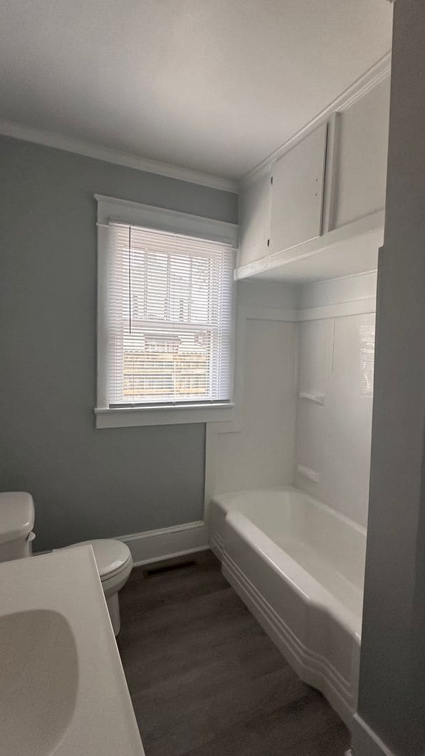 Building Photo - 407 St Andrew St