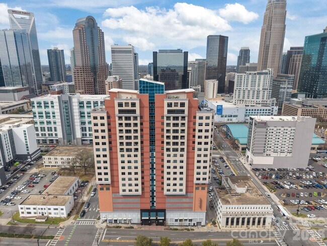 Building Photo - 222 S Caldwell St