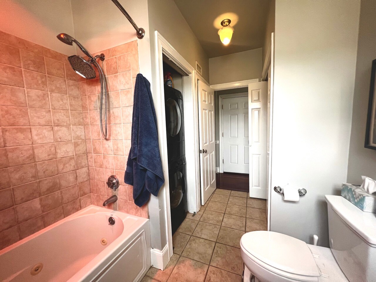 Shower - 613 Dorchester Ave