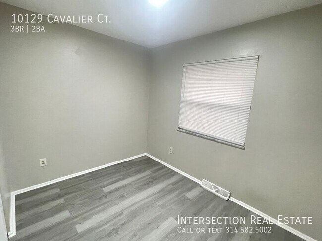 Building Photo - 10129 Cavalier Ct