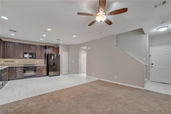 Building Photo - 3939 N Zodiacal Light St