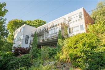 Primary Photo - 634 13th Ave E