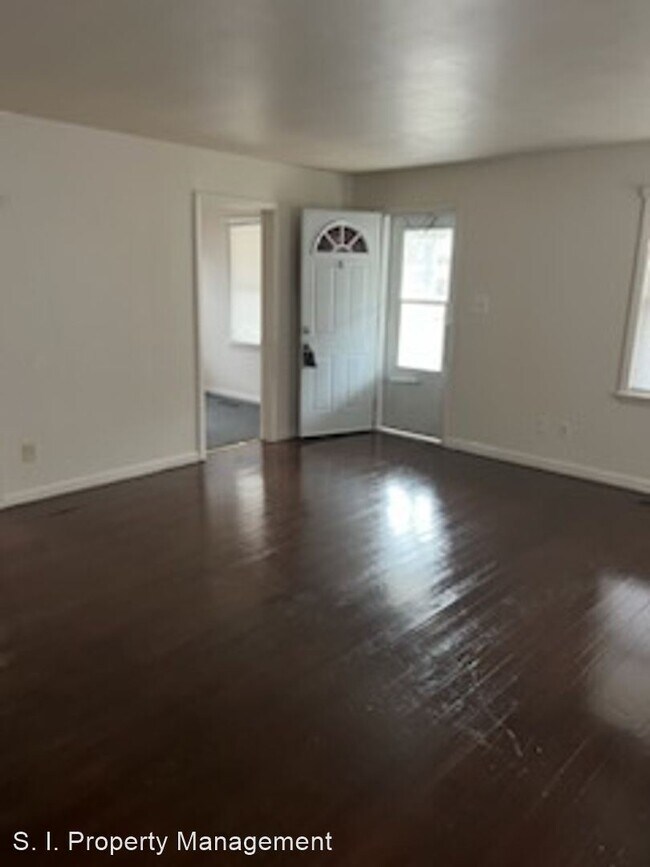 Building Photo - 2 br, 1 bath House - 14 South Linden