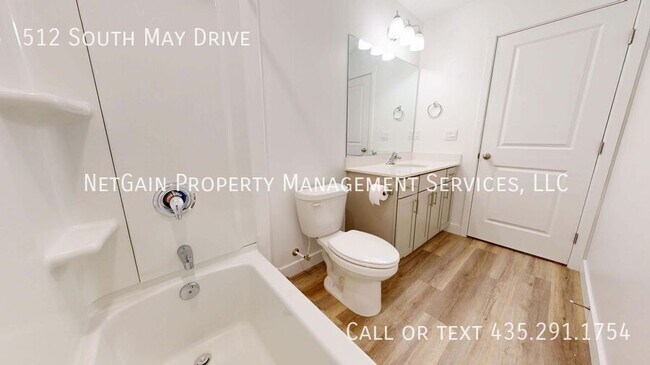 Building Photo - 512 May Dr