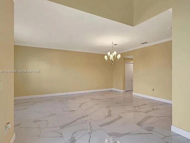 Building Photo - 1018 SW Eckard Ave