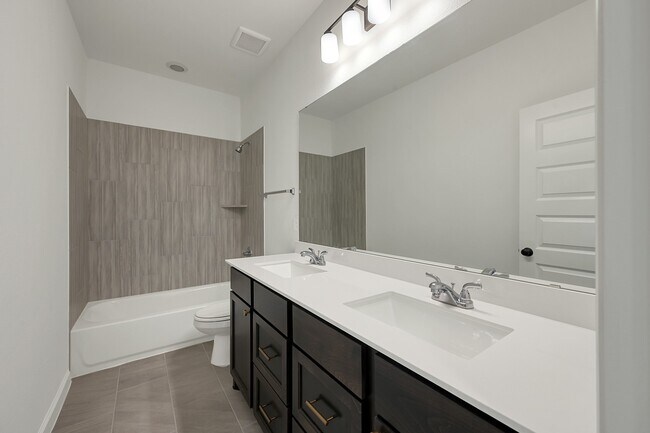 Building Photo - 647 Sand Branch Dr