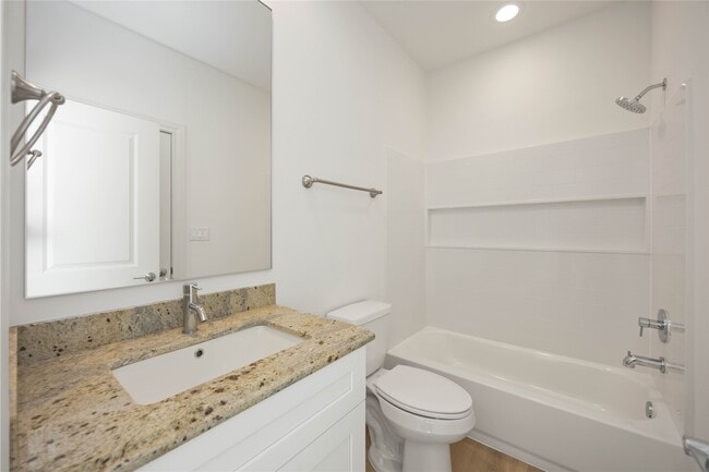 Building Photo - 5117 Briscoe St