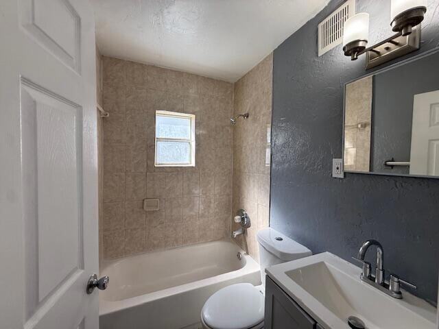 Building Photo - 1913 Division Ave