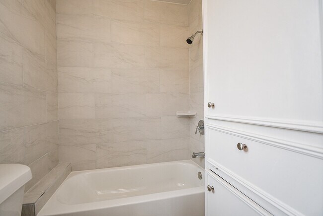 Building Photo - 6411 Teal Run Dr