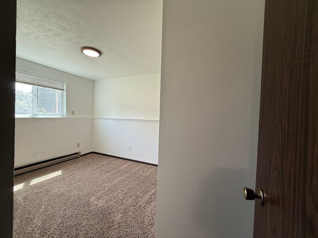 Building Photo - Augusta Circle One