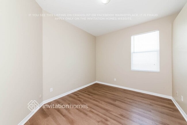 Building Photo - 6016 36th Ct E