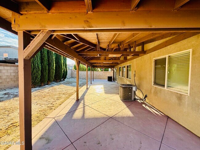 Building Photo - 2064 W Ave K-6