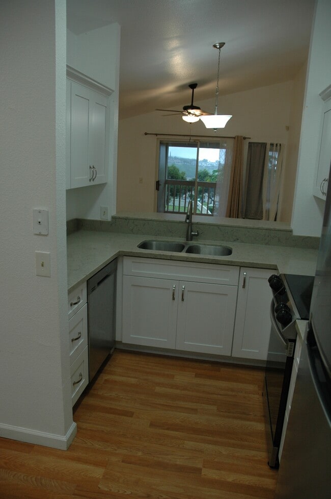 Building Photo - 92-1242-1242 Palahia St