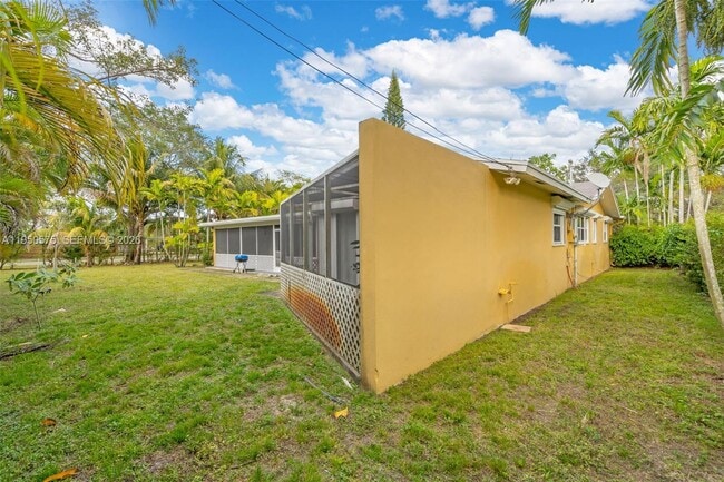 Building Photo - 781 NW 66th Ave