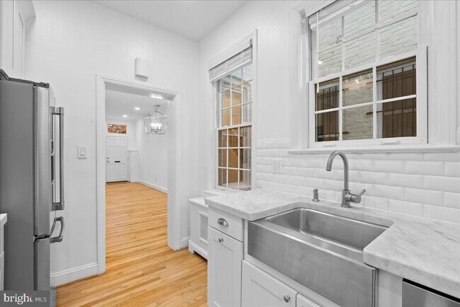 Building Photo - 1343 28th St NW