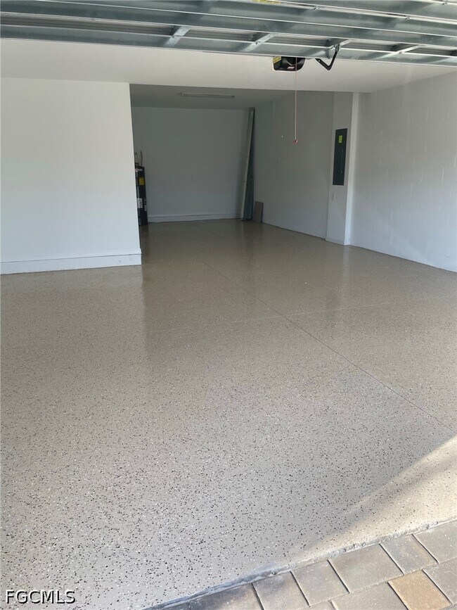 Building Photo - 14543 Cantabria Dr