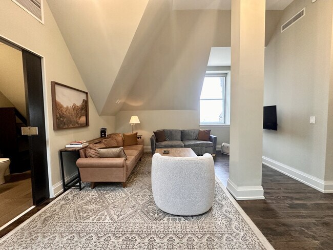 Building Photo - 225 E Michigan St