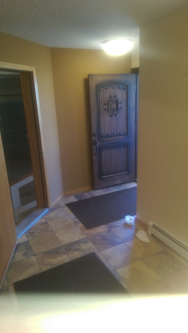 Building Photo - Three Bedroom Condo for rent!