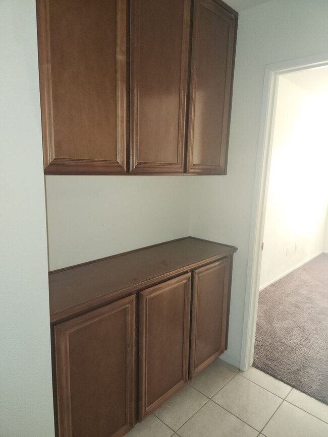 Building Photo - 71512 Sunflower Dr