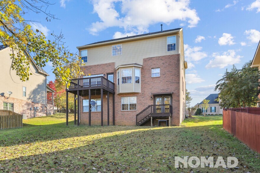 Back - 161 Grove Ln South