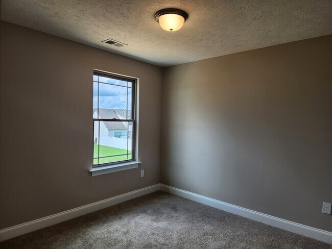 Building Photo - 2853 Vly Farms Dr