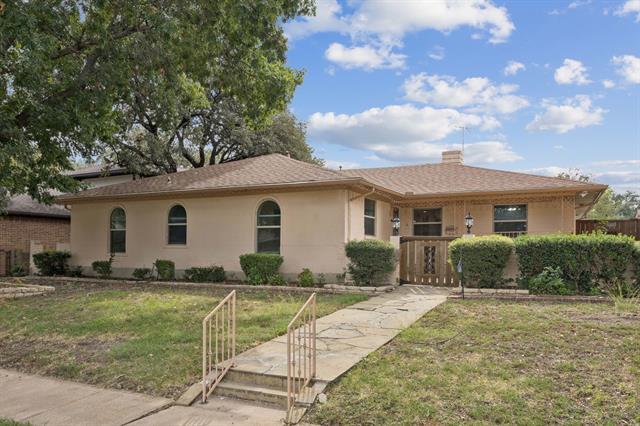 Building Photo - 1610 Lexington Dr