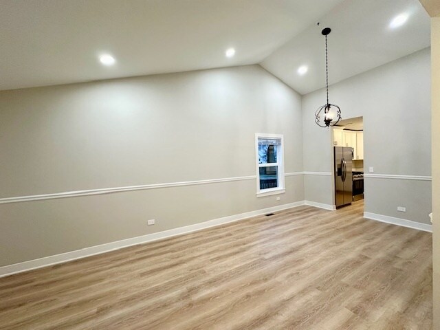 Building Photo - 1711 Whispering Oaks Dr