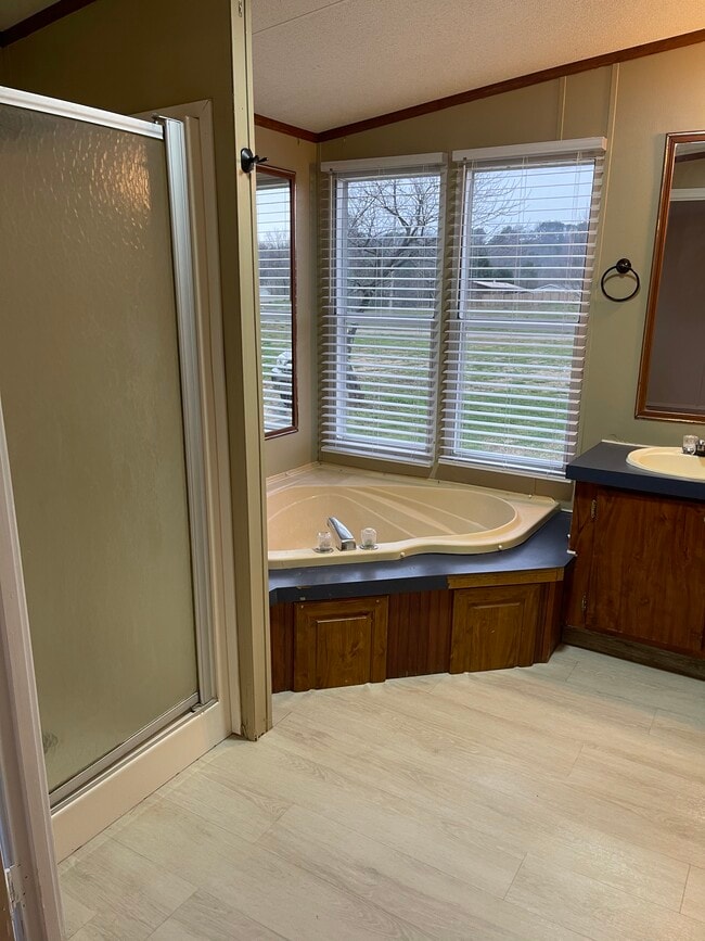 Building Photo - 310 Co Rd 109