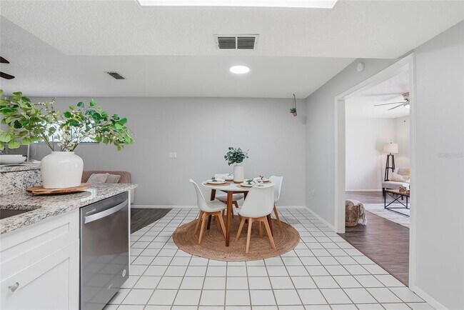 Building Photo - 3276 Morven Dr
