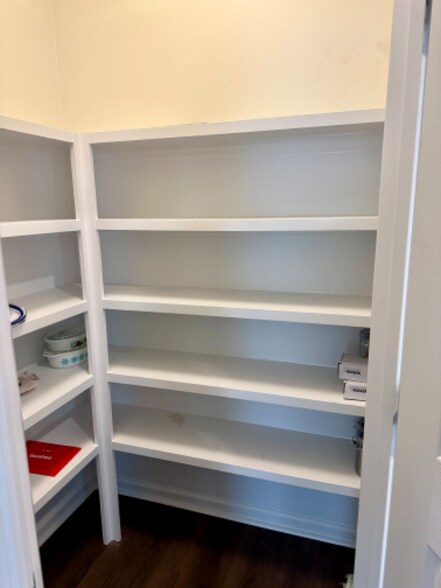 Building Photo - 1100 Kinsey Dr SE