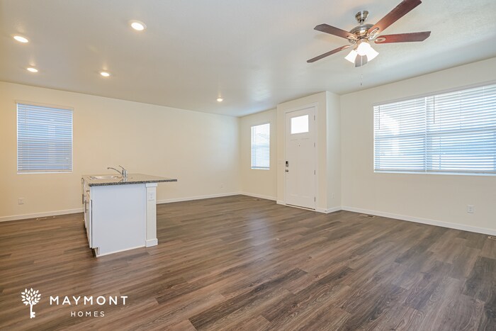 Building Photo - 13561 Oneida Ln