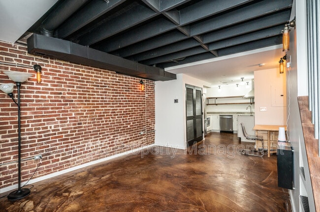 Building Photo - 811 T St NW