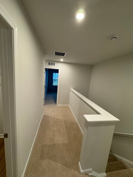 Building Photo - 18 Sophie Kathryn Dr