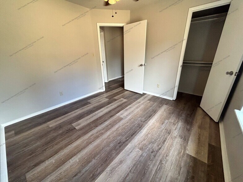 Building Photo - 108 Grand Maple Dr