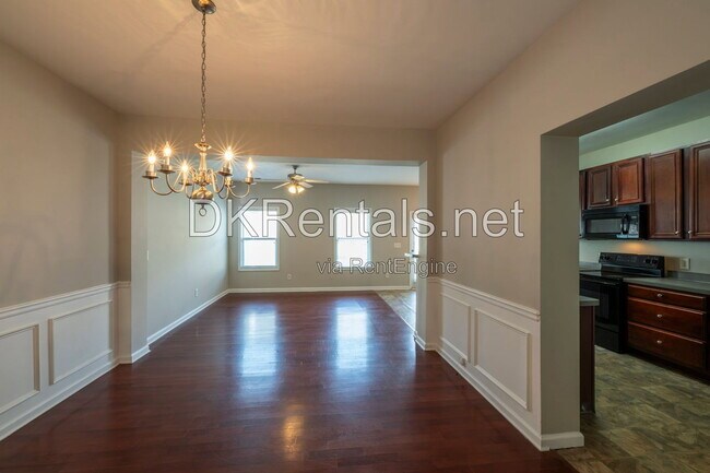 Building Photo - 2555 Flat Shoals Rd