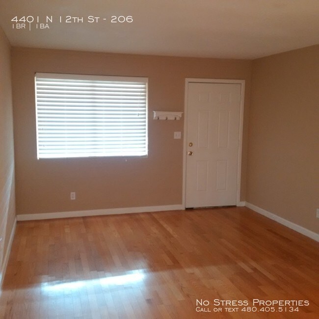 Building Photo - 1 Bed Condo off 12th St and Indian School!