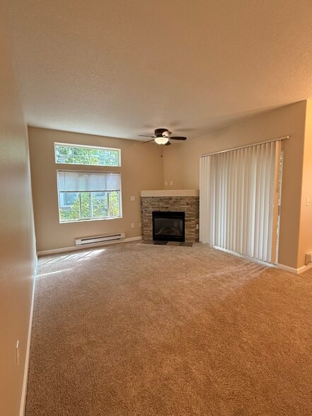 Building Photo - 14675 SW Beard Rd