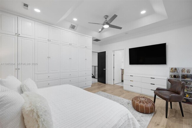 Building Photo - 7852 NW 116 Pl