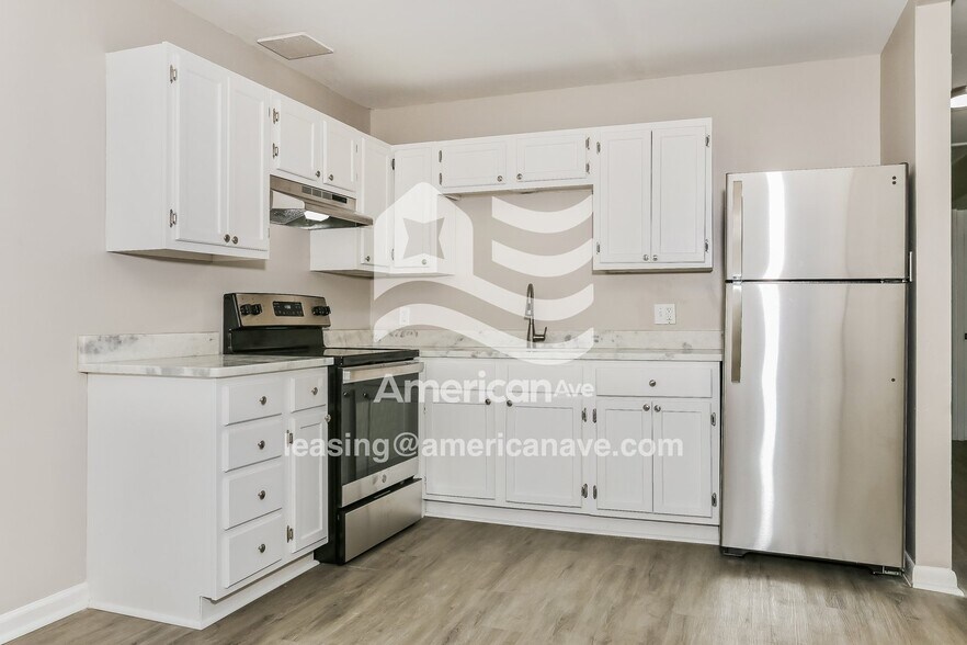 Building Photo - 7212 Knollwood Rd