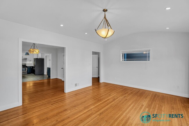 Building Photo - Outer Sunset: Updated Single Family Home w/ Bonus Rooms, Deck, Yard, Garage, EV Charger, Power Wa...