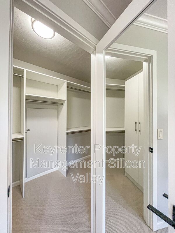 Building Photo - 6701 Tannahill Dr