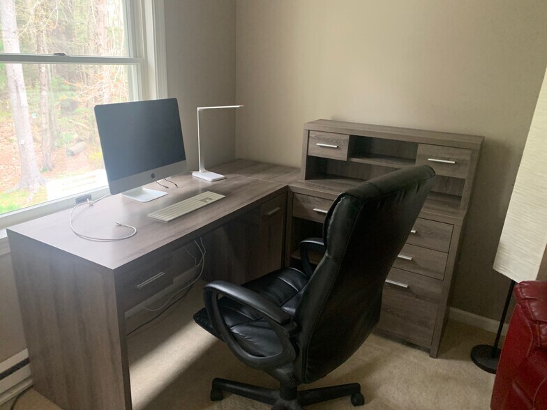 Building Photo - 61 Trotters Way