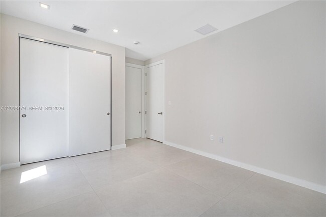 Building Photo - 1241 SW 23rd St